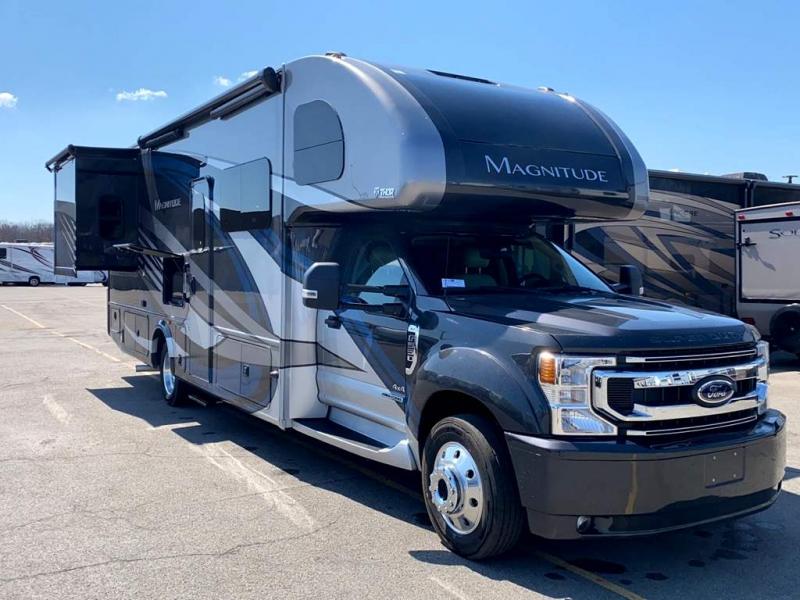 2021 Thor Motor Coach MAGNITUDE XG32 2021 Thor Motor Coach MAGNITUDE XG32