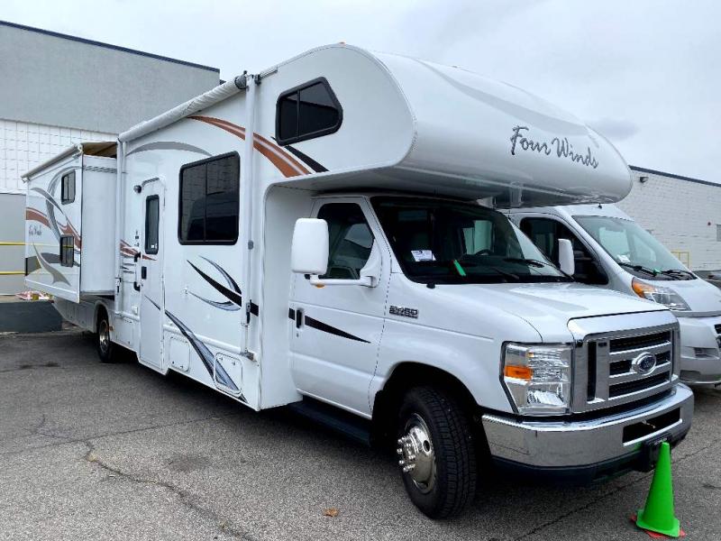 2012 Thor Motor Coach FOUR WINDS 31BH 2012 Thor Motor Coach FOUR WINDS 31BH