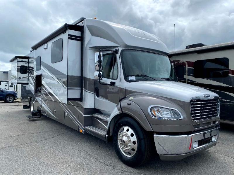2017 RENEGADE VERONA LE 40LTS 2017 RENEGADE VERONA LE 40LTS