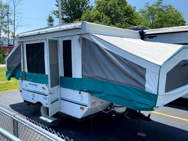 2005 Forest River ROCKWOOD FREEDOM 1940LTD 2005 Forest River ROCKWOOD FREEDOM 1940LTD