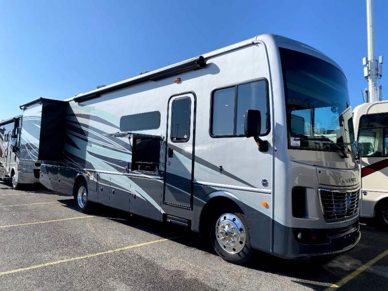 2020 Holiday Rambler VACATIONER 33C 2020 Holiday Rambler VACATIONER 33C