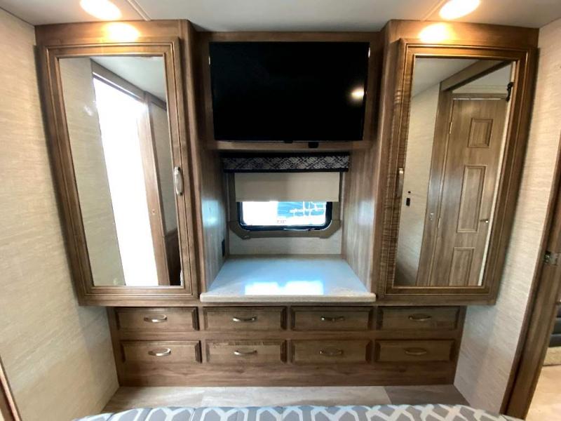 used Camper / RV Jayco Seneca for sale, in North Tonawanda, NY Thumbnail 9