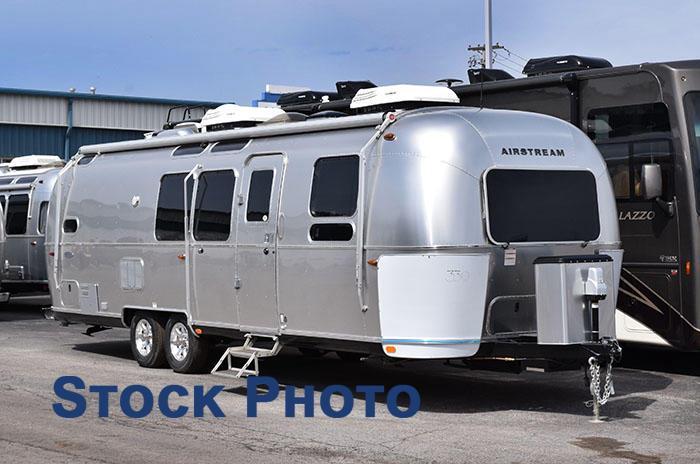 2016 Airstream FLYING CLOUD 30 2016 Airstream FLYING CLOUD 30