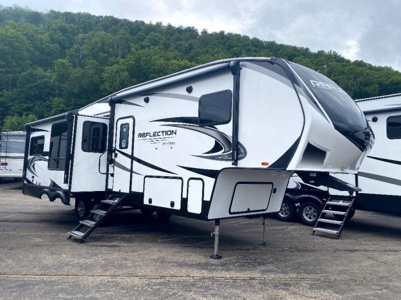 2022 Grand Design RV REFLECTION 303RLS 2022 Grand Design RV REFLECTION 303RLS