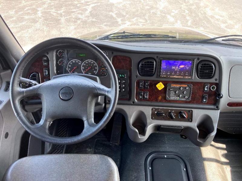 used Camper / RV Jayco Seneca for sale, in North Tonawanda, NY Thumbnail 5