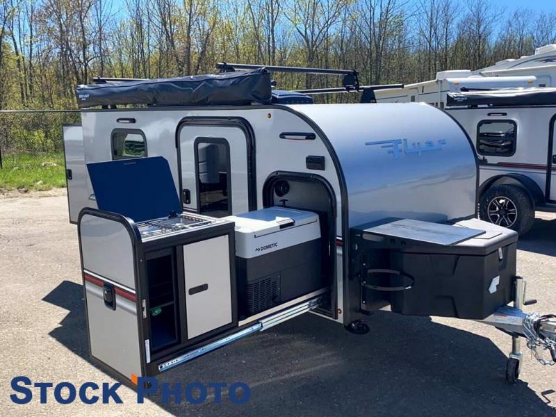 2020 InTech RV FLYER PURSUE 2020 InTech RV FLYER PURSUE