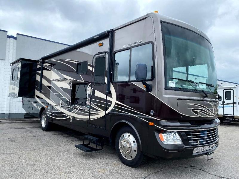 2015 Fleetwood RV BOUNDER 33C 2015 Fleetwood RV BOUNDER 33C