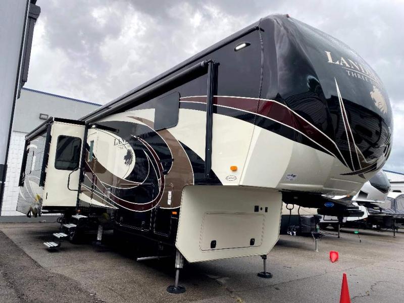 2017 Heartland RV LANDMARK 365 2017 Heartland RV LANDMARK 365