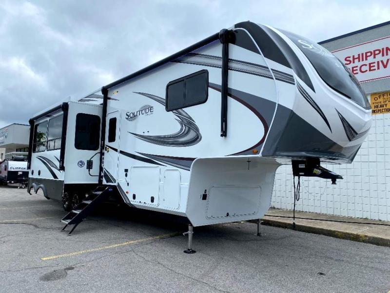 2023 Grand Design RV SOLITUDE S-CLASS 3740BH 2023 Grand Design RV SOLITUDE S-CLASS 3740BH