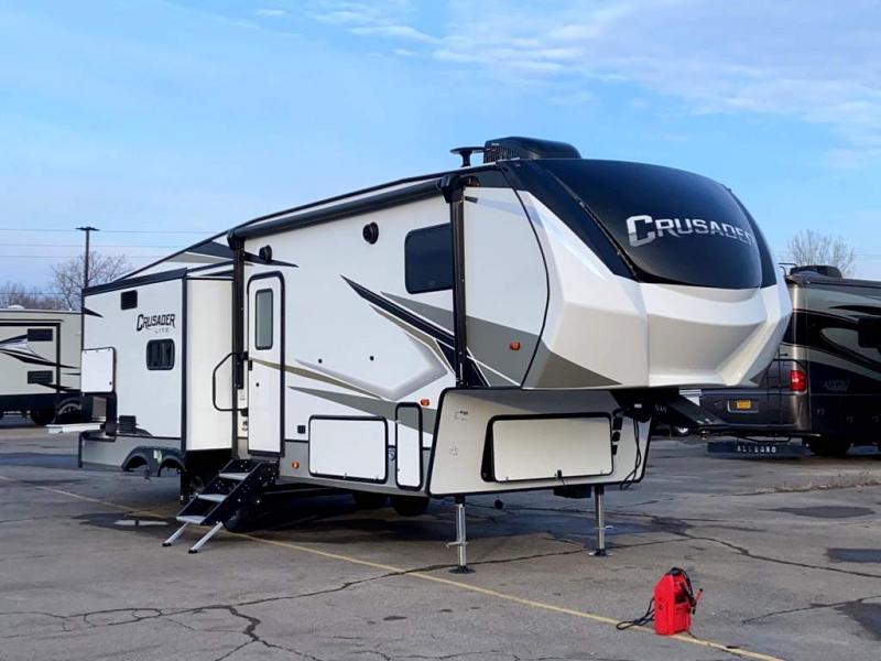 21 Prime Time Crusader Lite 29rs Colton Rv In Ny Buffalo Rochester And Syracuse Ny Rv Dealer Fifth Wheel Campers And Class A Motorhomes For Sale In Ny
