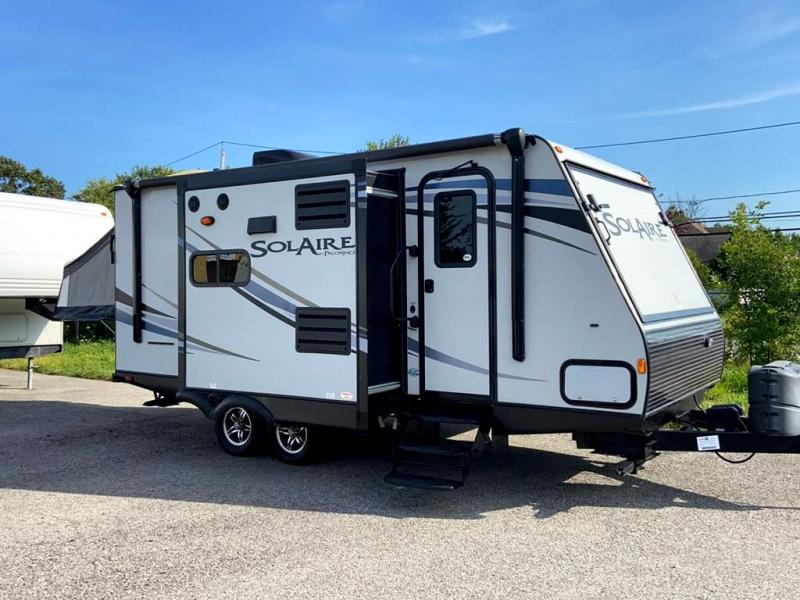 2015 Palomino SOLAIRE M197X 2015 Palomino SOLAIRE M197X
