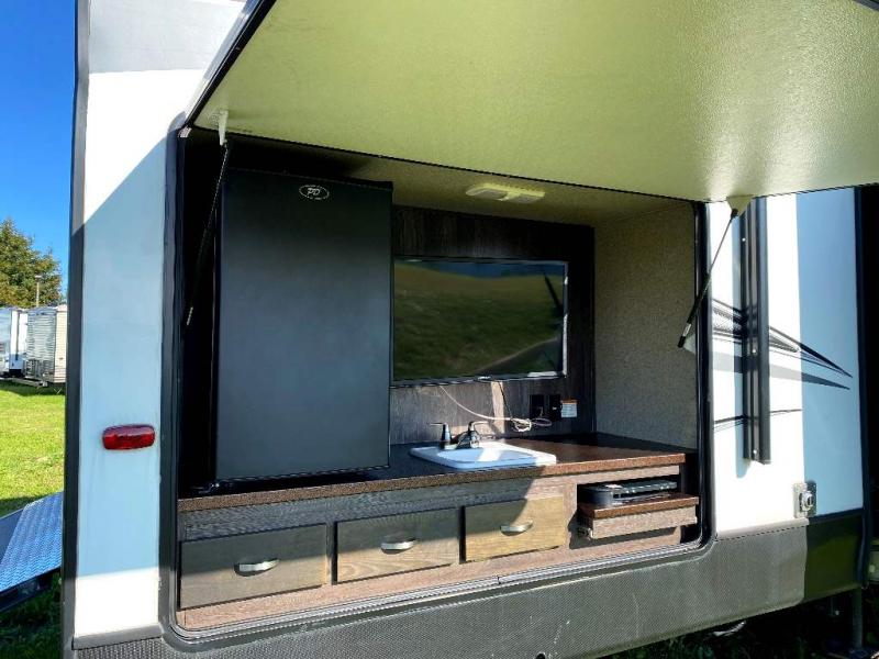 used Toy Haulers Keystone RV Outback for sale, in Wind Gap, PA Thumbnail 24