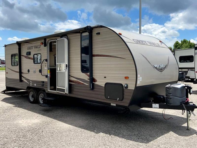 2016 Forest River, Inc. CHEROKEE GREY WOLF 22RR 2016 Forest River, Inc. CHEROKEE GREY WOLF 22RR
