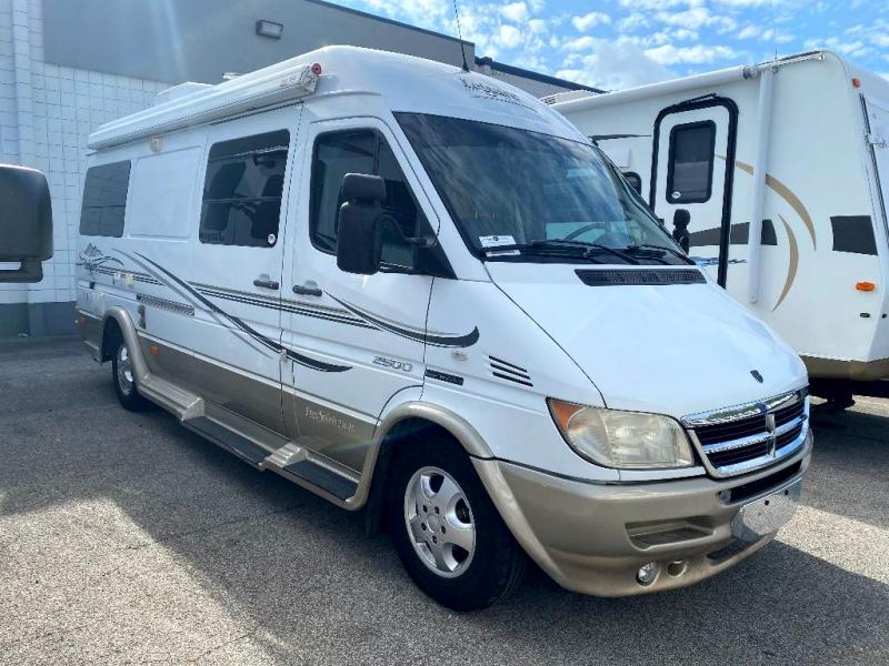 2006 Leisure Travel Vans FREE SPIRIT 210B 3S 2006 Leisure Travel Vans FREE SPIRIT 210B 3S
