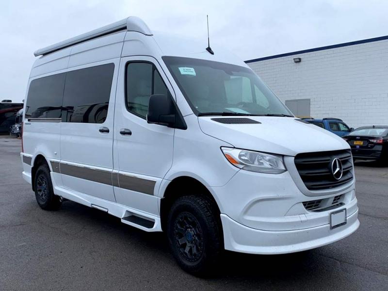 2022 Grech RV TURISMO ION TOUR 4X4 2022 Grech RV TURISMO ION TOUR 4X4