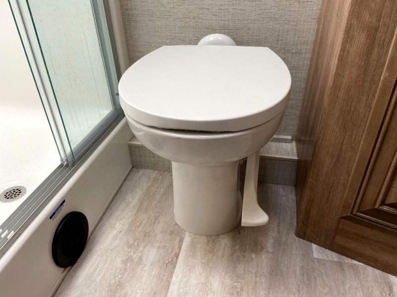 used Camper / RV Jayco Seneca for sale, in North Tonawanda, NY Thumbnail 11