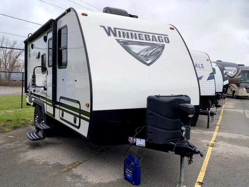 2019 Winnebago MICRO MINNIE 2106DS 2019 Winnebago MICRO MINNIE 2106DS
