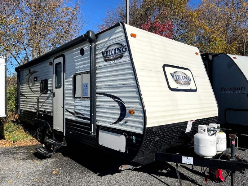 2017 Coachmen CLIPPER 21BH 2017 Coachmen CLIPPER 21BH