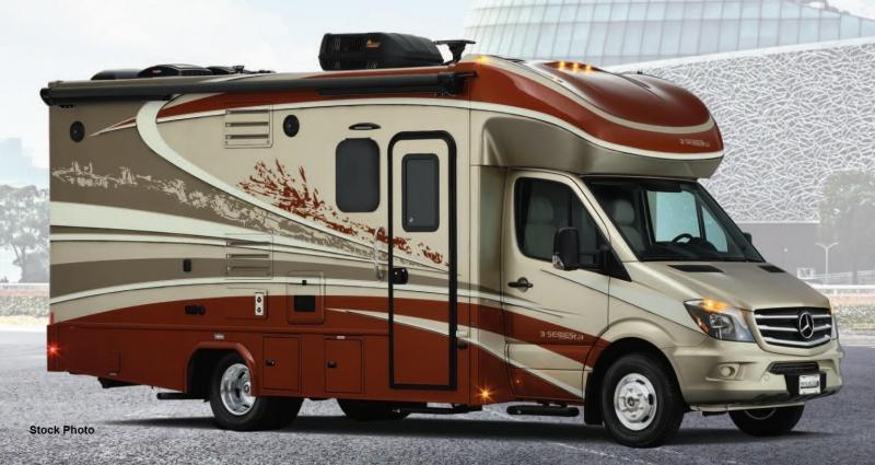 2019 Dynamax Corporation ISATA 3 SERIES 24RW 2019 Dynamax Corporation ISATA 3 SERIES 24RW