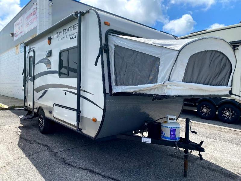 2015 Jayco JAY FEATHER SLX 16XRB 2015 Jayco JAY FEATHER SLX 16XRB