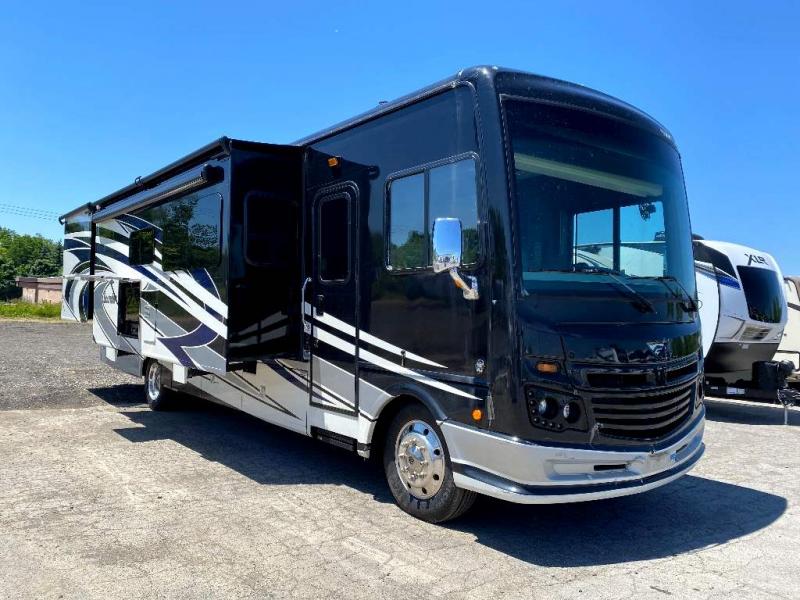 2018 Fleetwood RV BOUNDER 35P 2018 Fleetwood RV BOUNDER 35P