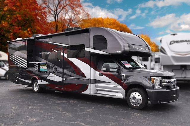 2020 Thor Motor Coach MAGNITUDE BH35 2020 Thor Motor Coach MAGNITUDE BH35