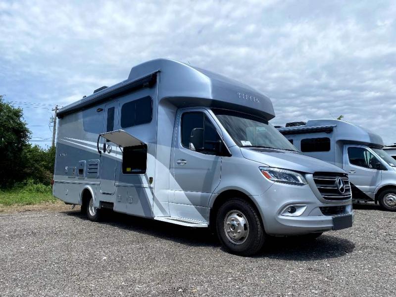2023 Tiffin Motorhomes WAYFARER 25 JW 2023 Tiffin Motorhomes WAYFARER 25 JW