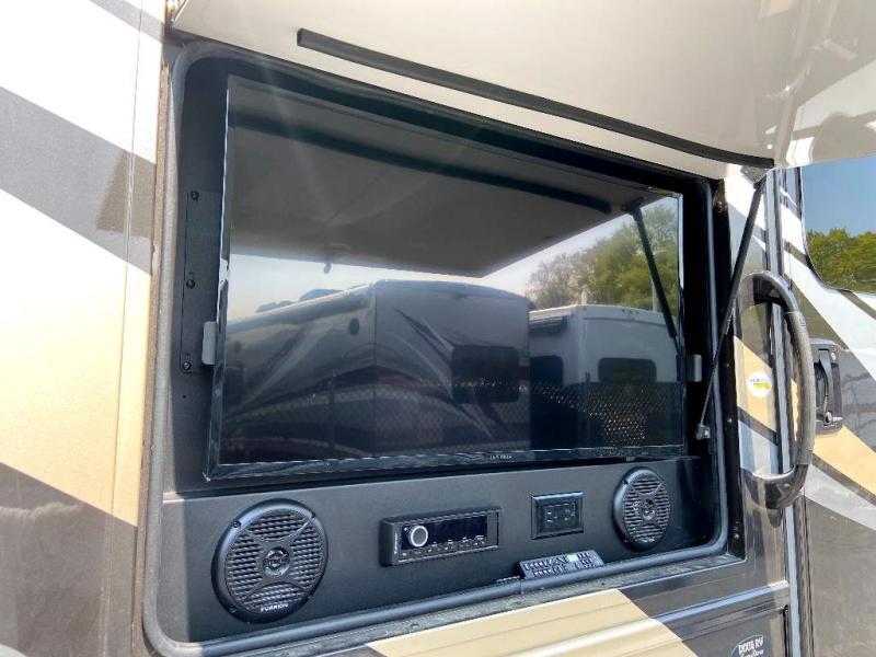 used Camper / RV Jayco Seneca for sale, in North Tonawanda, NY Thumbnail 24