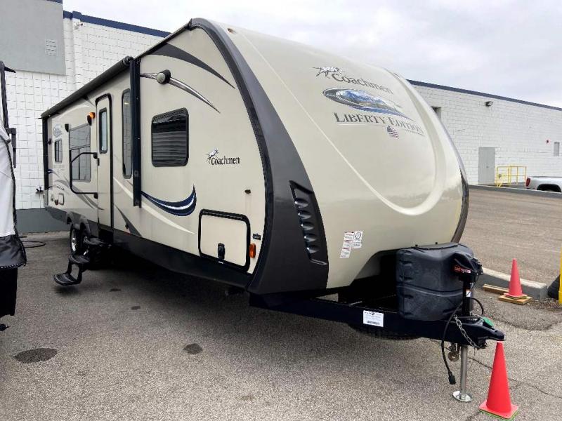 2015 Coachmen FREEDOM EXPRESS 305RKDS 2015 Coachmen FREEDOM EXPRESS 305RKDS