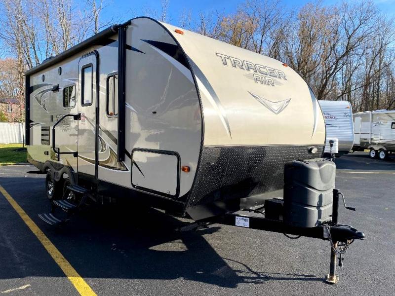 2017 Prime Time TRACER 215AIR 2017 Prime Time TRACER 215AIR