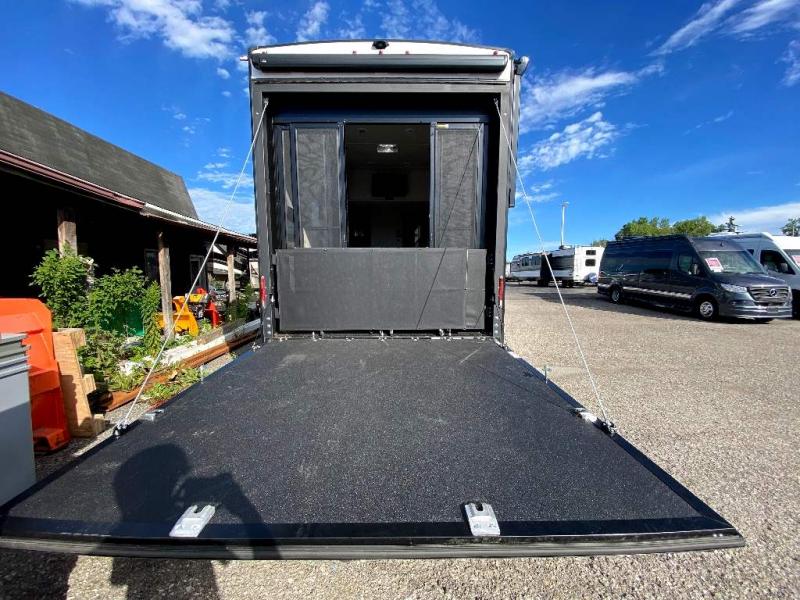 2022 Grand Design RV MOMENTUM M-CLASS 381MS 2022 Grand Design RV MOMENTUM M-CLASS 381MS