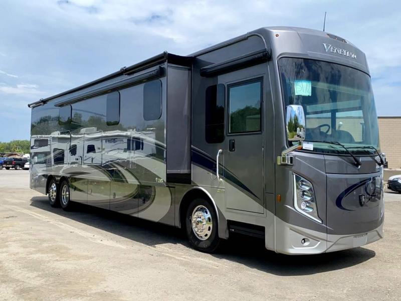 2022 Thor Motor Coach Venetian B42 2022 Thor Motor Coach Venetian B42