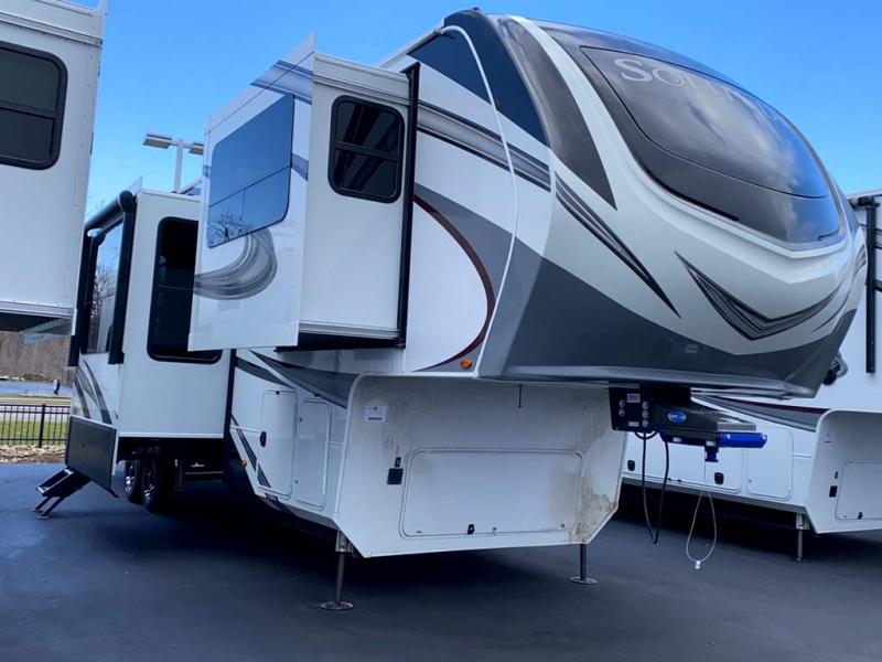2022 Grand Design RV SOLITUDE 346FLS 2022 Grand Design RV SOLITUDE 346FLS
