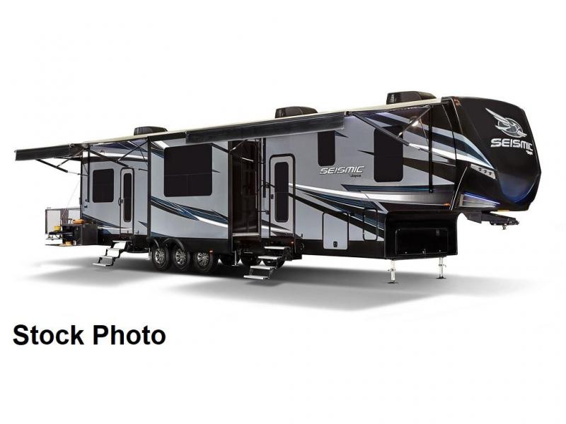 2018 Jayco SEISMIC 4116 2018 Jayco SEISMIC 4116