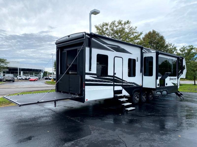 2023 Grand Design RV MOMENTUM M-CLASS 395MS 2023 Grand Design RV MOMENTUM M-CLASS 395MS