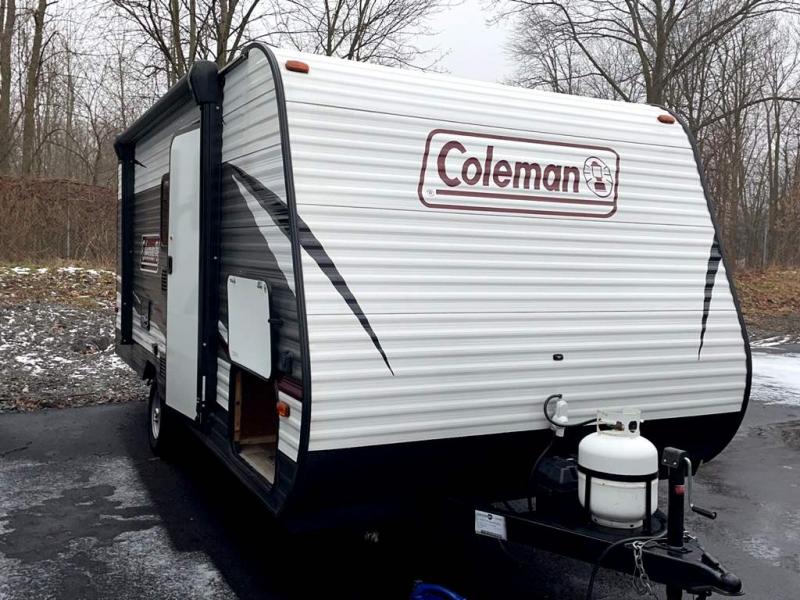 2020 Dutchmen Mfg COLEMAN LANTERN 17FQ 2020 Dutchmen Mfg COLEMAN LANTERN 17FQ