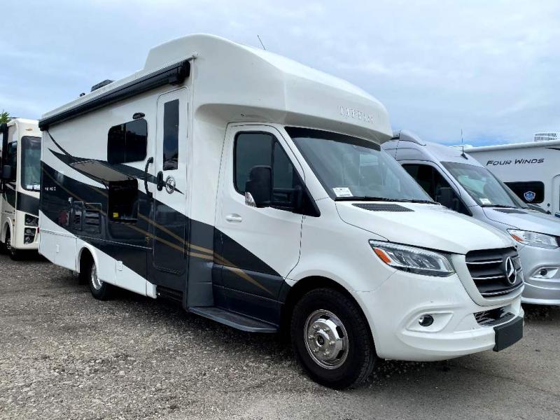 2023 Tiffin Motorhomes WAYFARER 25 RW 2023 Tiffin Motorhomes WAYFARER 25 RW