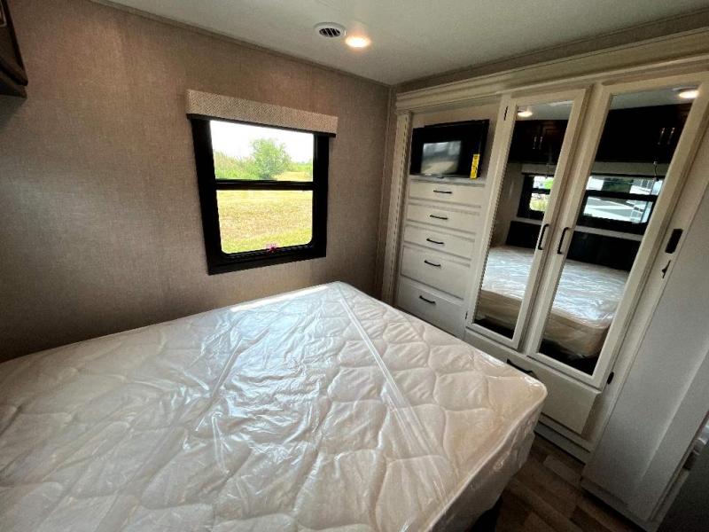 new Camper / RV Entegra Coach Vision for sale, in Wind Gap, PA Thumbnail 9