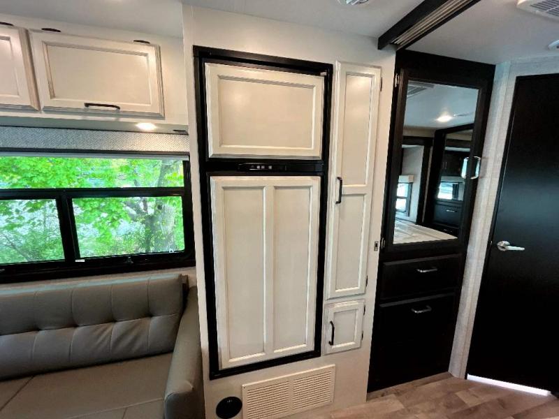 new Camper / RV Entegra Coach Vision for sale, in Wind Gap, PA Thumbnail 13