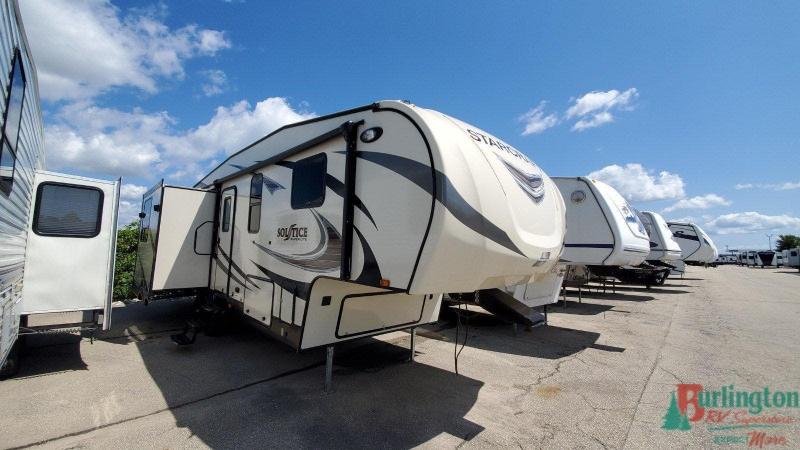 2018 Starcraft Solstice Super Lite 27RLS - Sturtevant, WI - 12779B - Burlington RV Superstore 2018 Starcraft Solstice Super Lite 27RLS - Sturtevant, WI - 12779B - Burlington RV Superstore