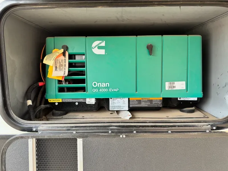 used Toy Haulers Grand Design RV Momentum G-Class for sale, in Tucson, AZ Thumbnail 18