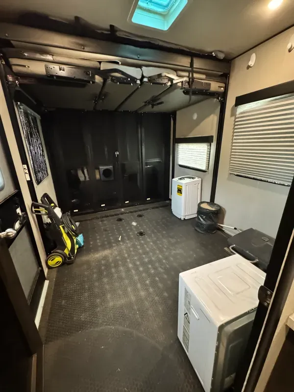 used Toy Haulers Grand Design RV Momentum G-Class for sale, in Tucson, AZ Thumbnail 8