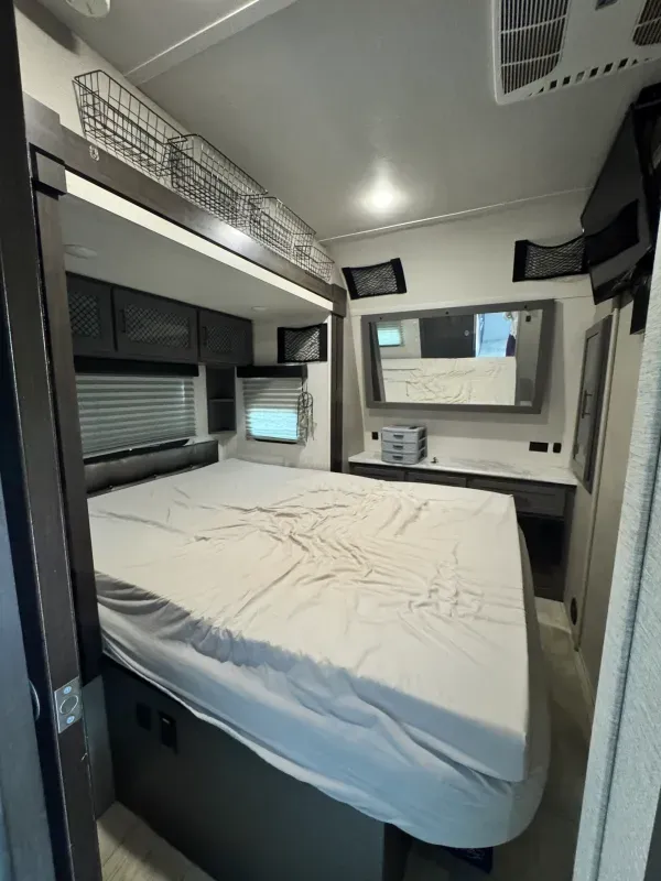 used Toy Haulers Grand Design RV Momentum G-Class for sale, in Tucson, AZ Thumbnail 3