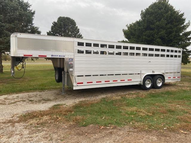 2022 EBY Ruff Neck Livestock Trailer 2022 EBY Ruff Neck Livestock Trailer