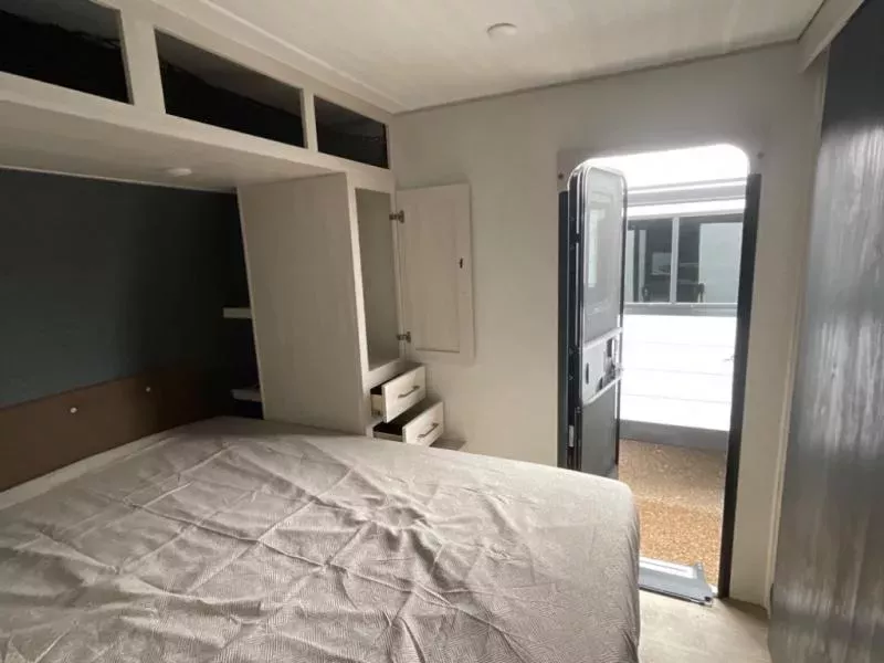 new Travel Trailers Forest River Surveyor Legend X for sale, in Laredo, TX Thumbnail 28