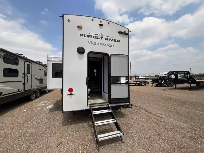 new Fifth Wheel Trailers Forest River Wildwood Heritage Glen for sale, in Laredo, TX Thumbnail 5