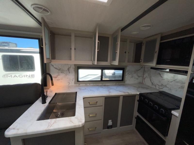new Travel Trailers Forest River Wildwood Heritage Glen Hyper-Lyte for sale, in Laredo, TX Thumbnail 37