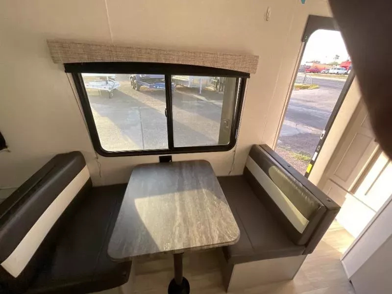 used Travel Trailers Viking RV Saga for sale, in Laredo, TX Thumbnail 10