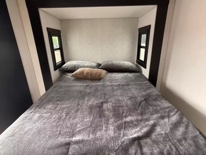 new Fifth Wheel Trailers Forest River Wildwood Heritage Glen for sale, in Laredo, TX Thumbnail 37
