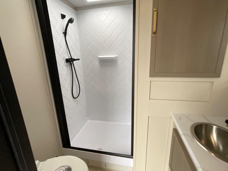 new Travel Trailers Forest River Wildwood Heritage Glen for sale, in Laredo, TX Thumbnail 28